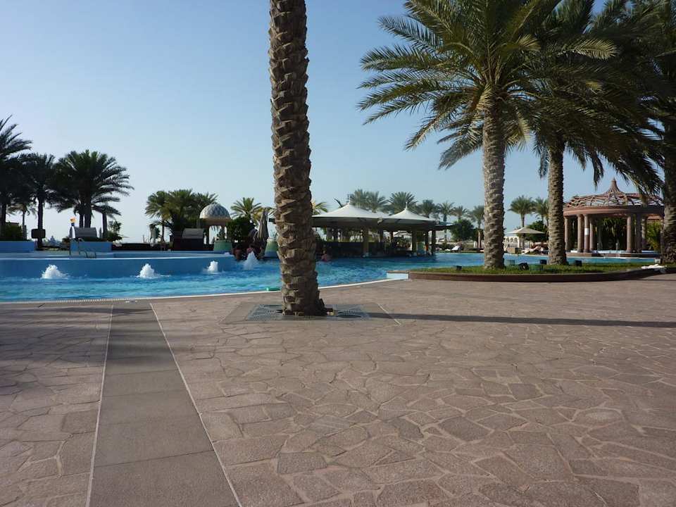 Poolanlage Emirates Palace Mandarin Oriental