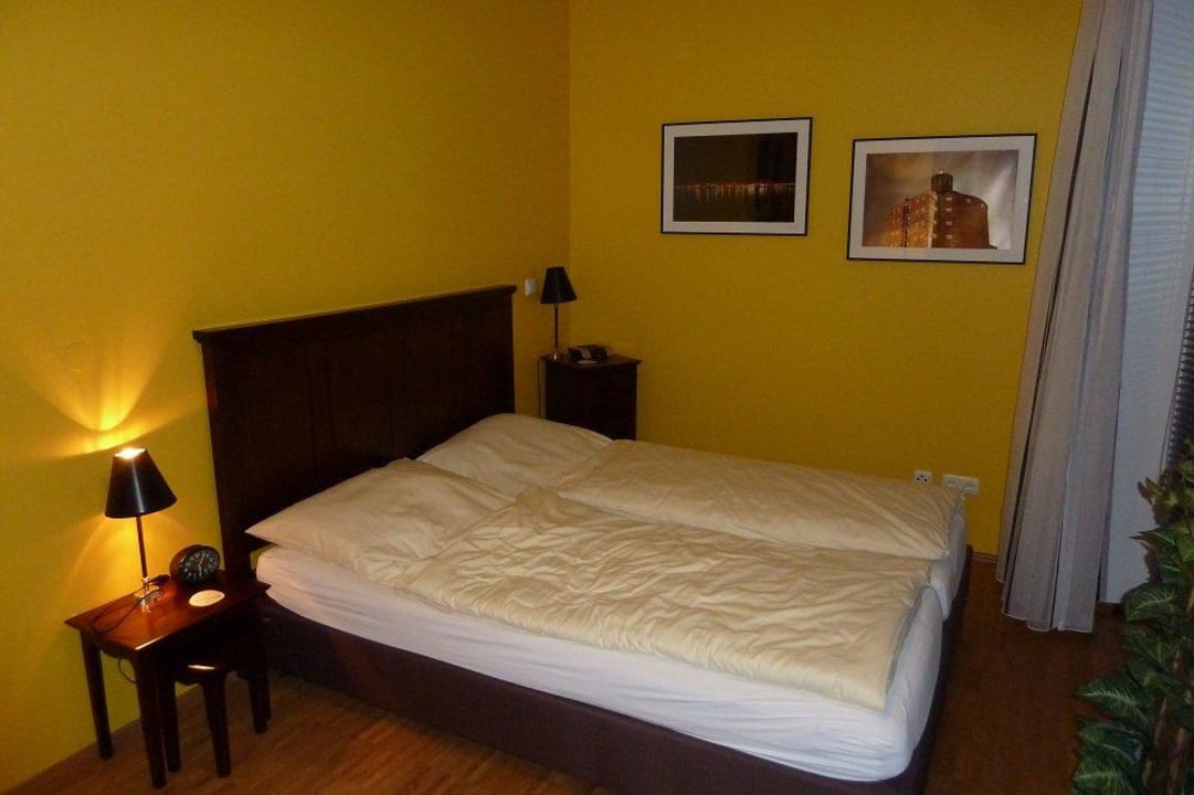  Bett Im Ersten Zimmer Heldts Hotel Eckernf rde HolidayCheck 