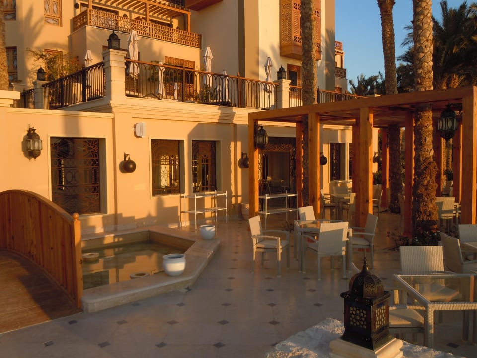 Fischrestaurant aussen um 6.18Uhr Makadi Spa - Adults only
