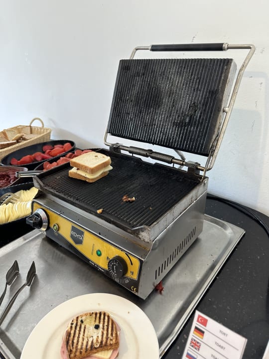 Gastro Alba Resort Hotel