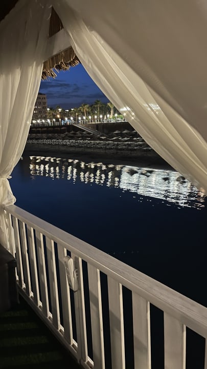 Strand Aria Resort & Spa