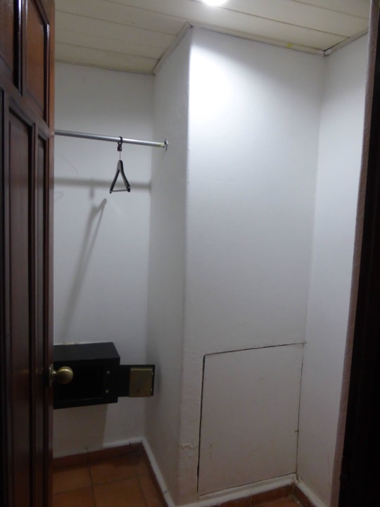 Schrank BelleVue Dominican Bay