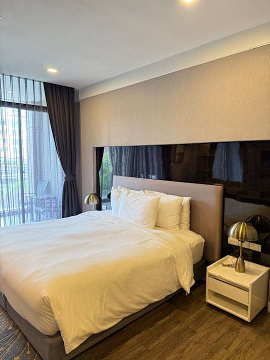 Zimmer Metropolis Suites Bangkok, Tapestry Collection by Hilton