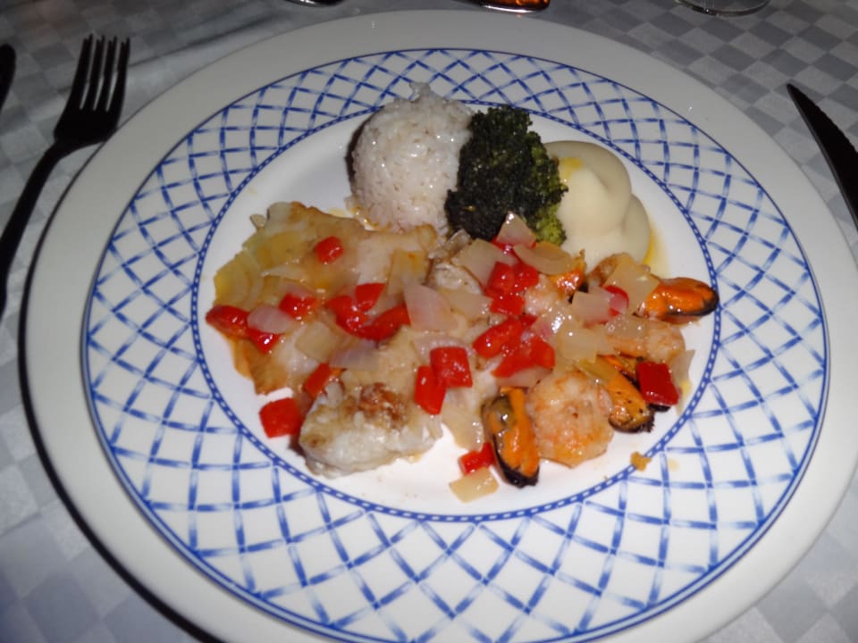 Strandrestaurant Hauptgang Sol Rio De Luna y Mares