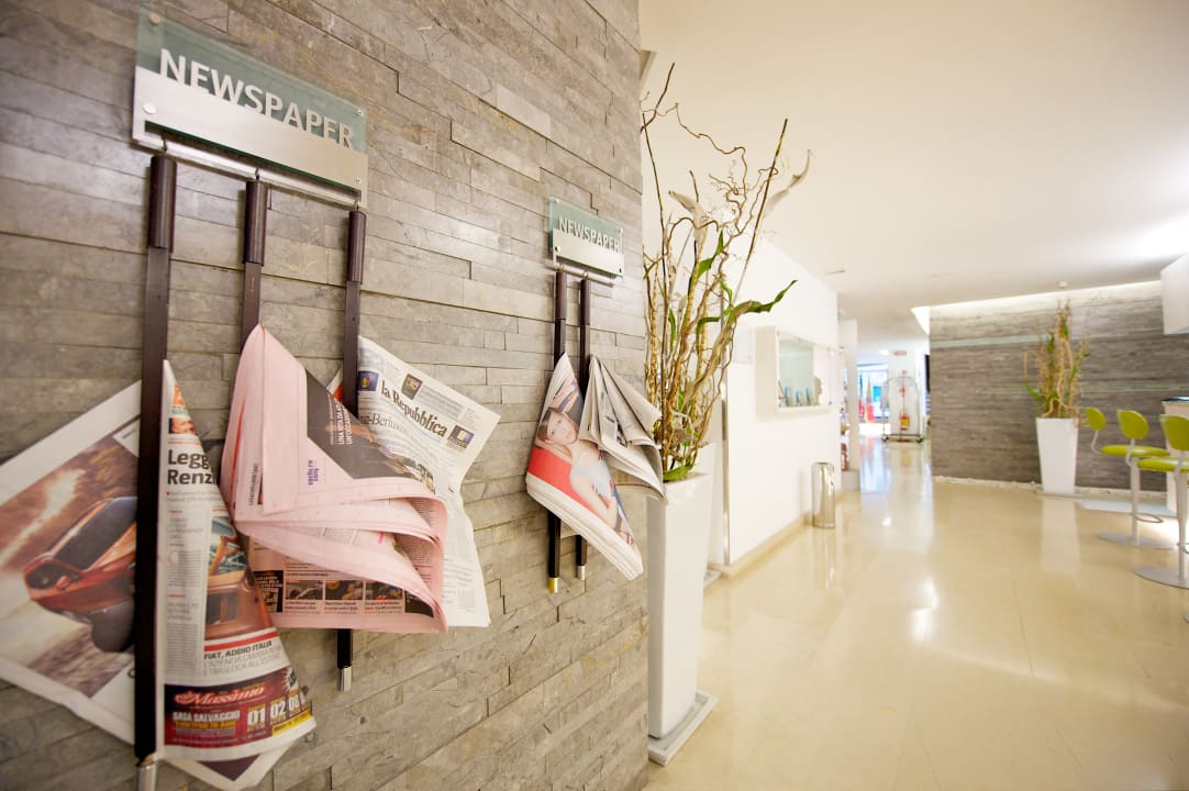 Lobby Hotel Mercure Palermo Centro