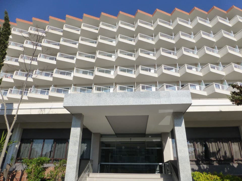 Eingang zum Hotel BG Hotel Caballero