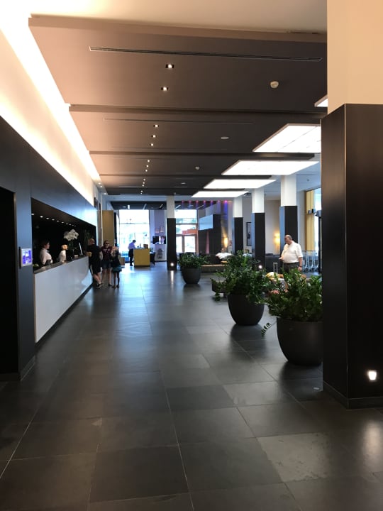 Lobby Hotel Novotel Karlsruhe City