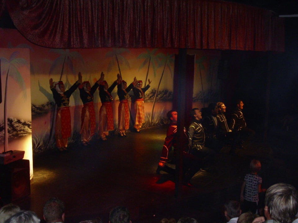 Tanz-Show nach der Gala Hane Family Resort
