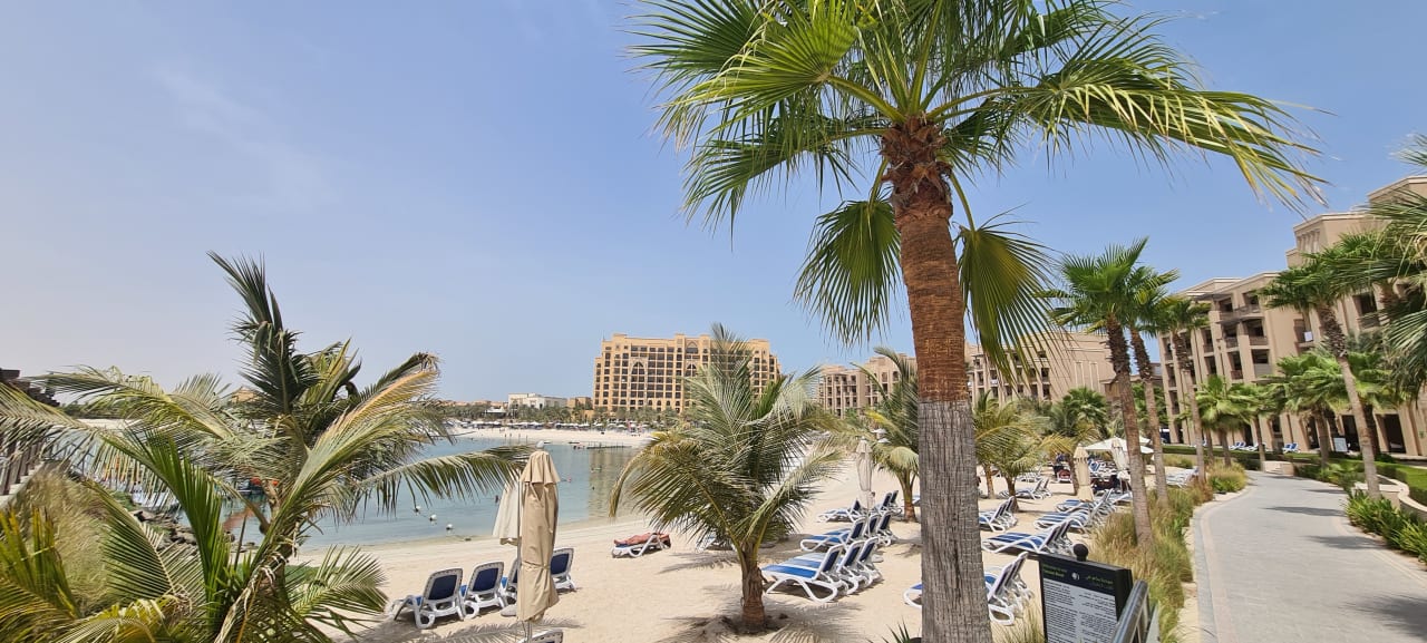 Strand DoubleTree by Hilton Resort & Spa Marjan Island
