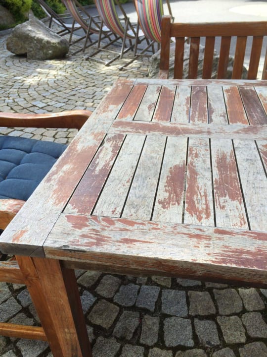 Gepflegte Tische im Außenbereich! Hotel NockResort