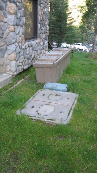 Rechts neben der Terrassentür Hotel Tenaya Lodge at Yosemite