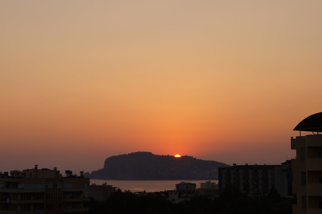 Schöner  Sonnenuntergang Hotel Club Paradiso