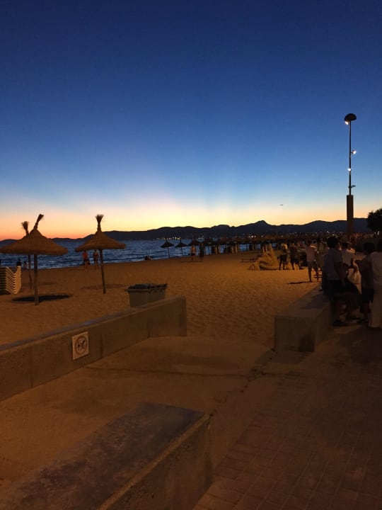 Sonnenuntergang AYA Seahotel - Adults only