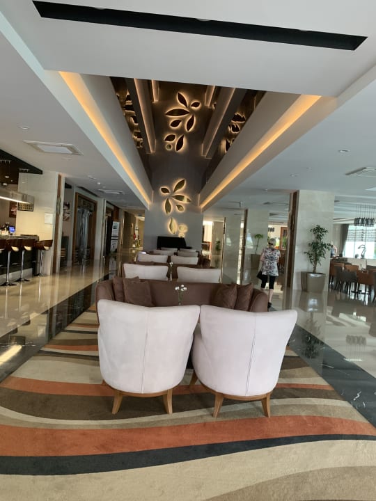 Lobby Side Sunport Hotel & Spa