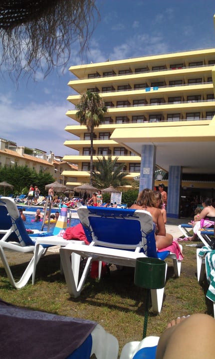 Hotel vom pool aus  BLUESEA Gran Cervantes