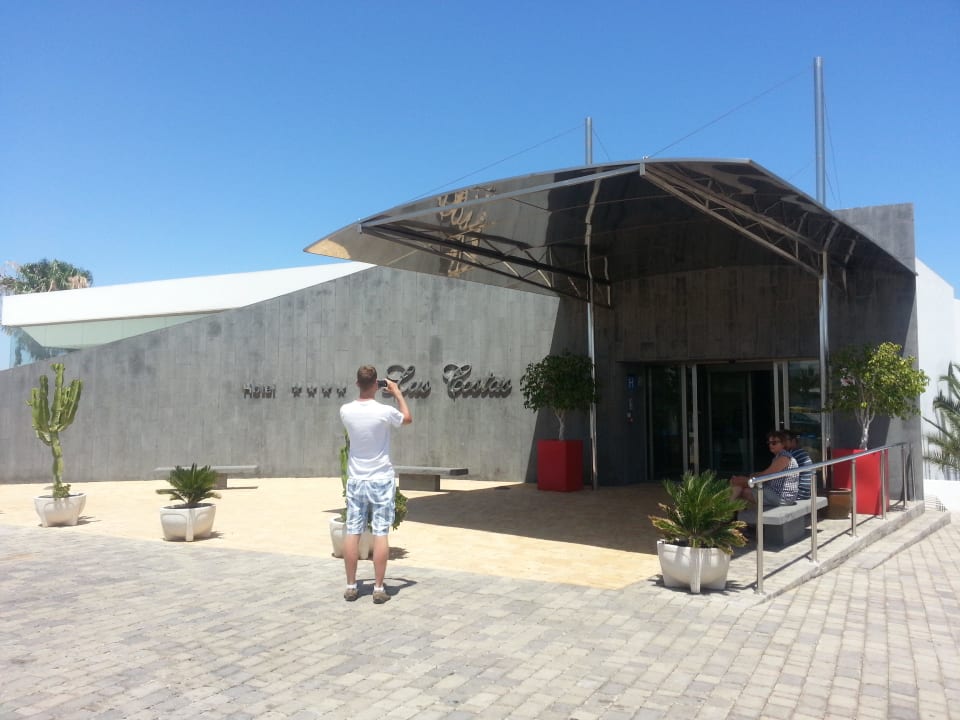 Eingang Hotel Las Costas