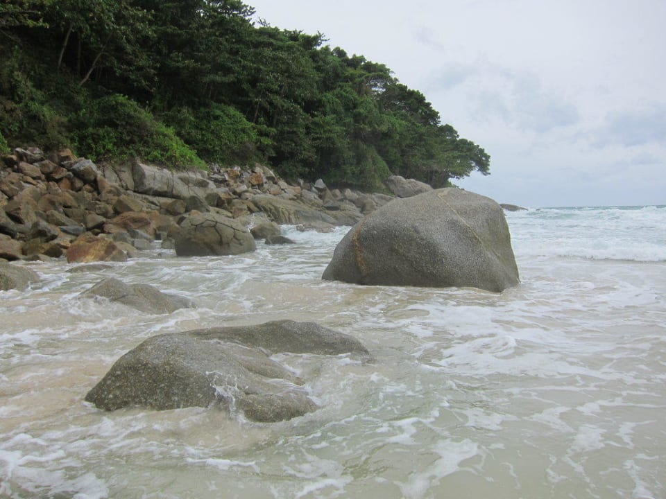 Море Le Meridien Phuket Beach Resort
