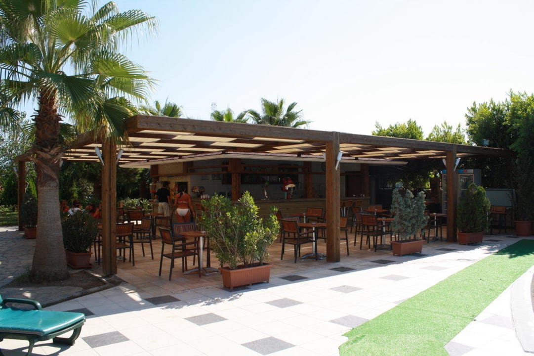 Poolbar zum trinken Hane Family Resort