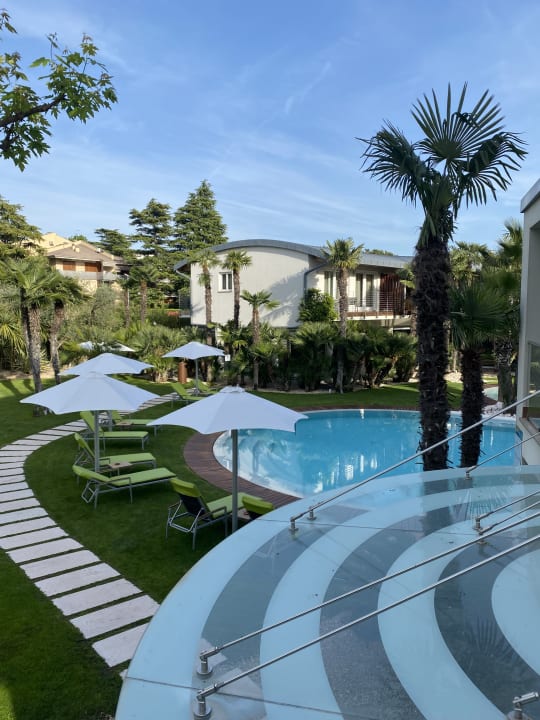 Pool Color Hotel
