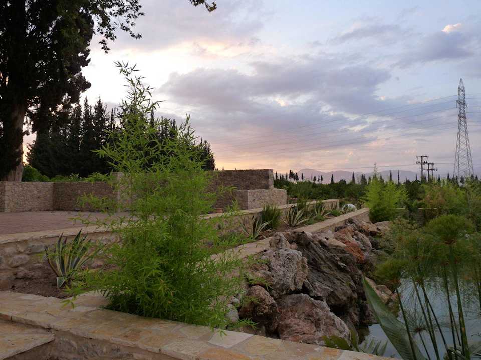 Wunderschöne Sonnenuntergänge inklusive Semantron Traditional Village