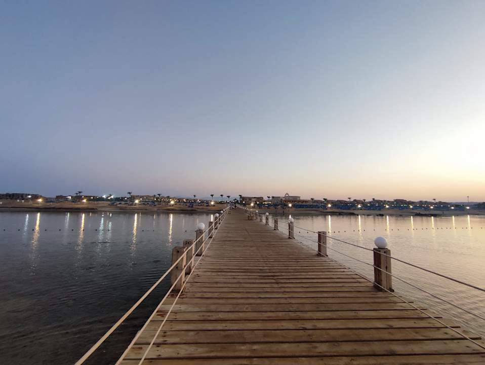 Außenansicht Pickalbatros Sea World Resort - Marsa Alam