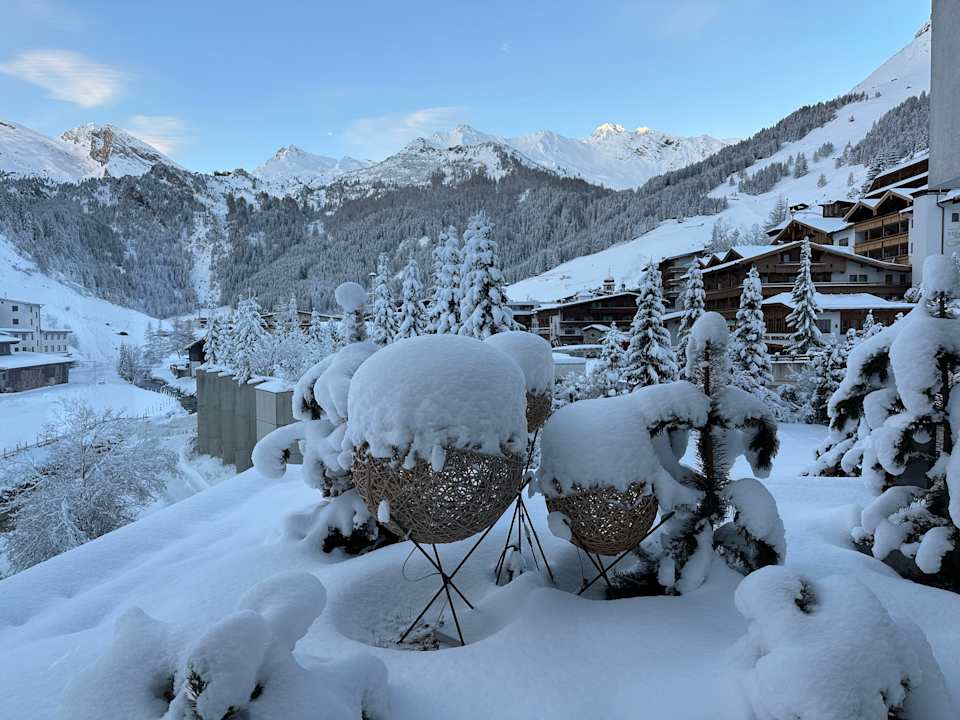 Außenansicht Hotel Alpenhof
