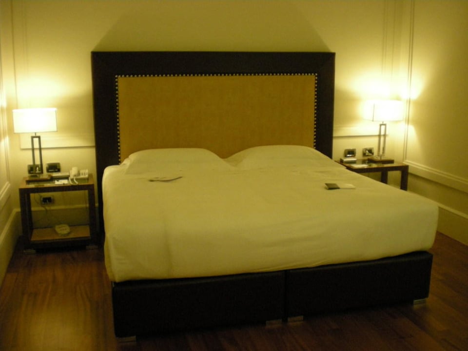 Doppelbett UNAHOTELS  Decò Roma