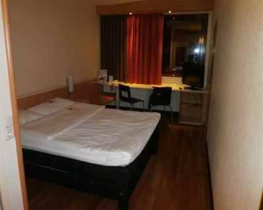 Top Zustand  Hotel Ibis Wien Mariahilf