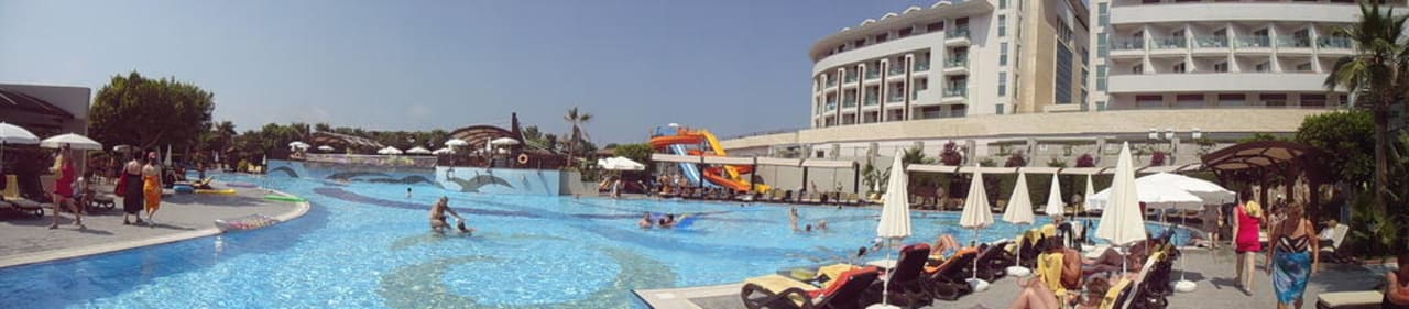 Панорама от входа в отель Aydinbey Kings Palace & Spa