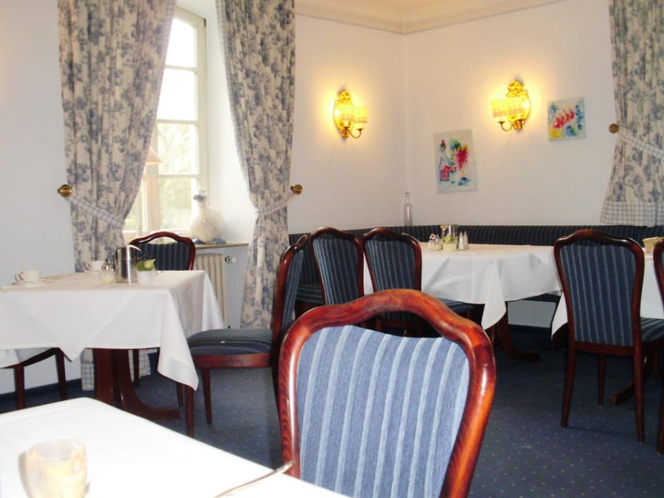 Gemütlicher Frühstücksraum Nells Park Hotel