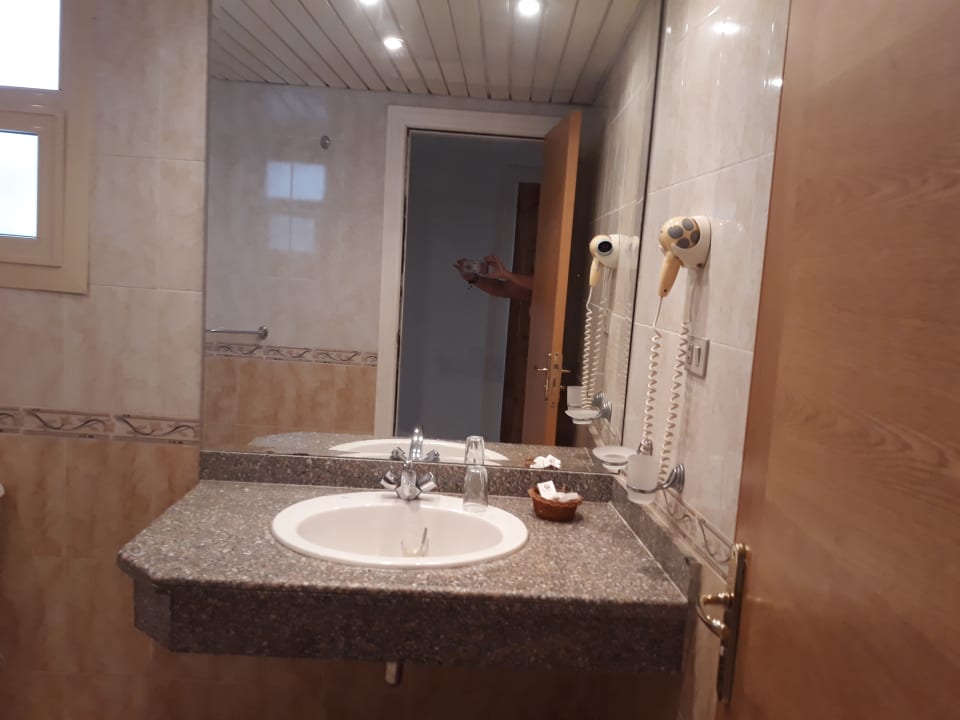 Zimmer Menaville Safaga