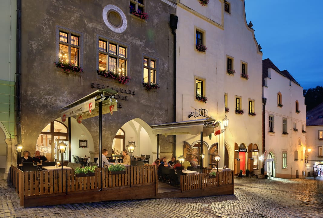 Außenansicht Hotel Zlatý Anděl