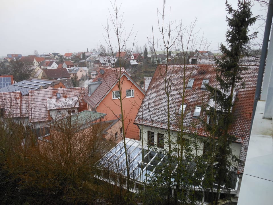 Ausblick vom Balkon auf Restaurantanbau Landhotel Gasthof Krone