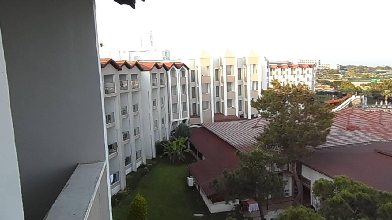 Die Fassade von der Pool-Seite aus Arcanus Hotels Sorgun