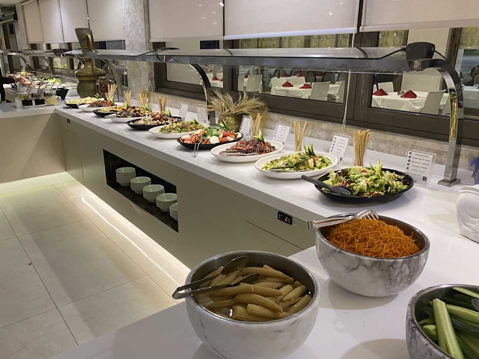 Gastro Emre Beach & Emre Hotel