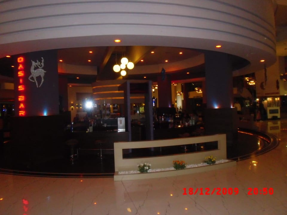 Oasisbar Limak Lara Deluxe Hotel & Resort