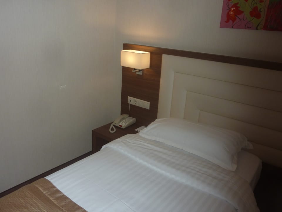 Zimmer Central Plaza Hotel