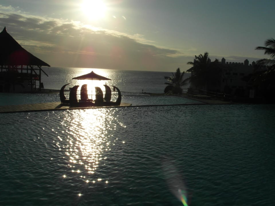 Der Abend wird kommen Royal Zanzibar Beach Resort