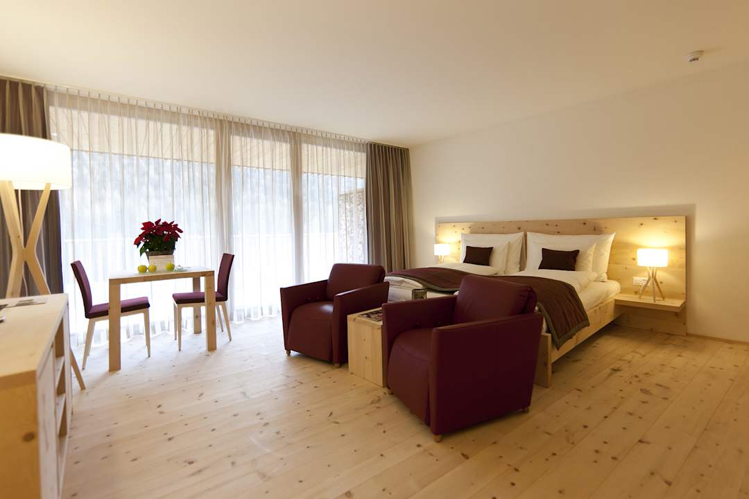 Terrassen Junior-Suite 45m² Relais & Châteaux IN LAIN Hotel Cadonau
