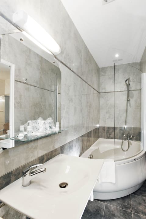 Salle de bain A L'hotel Des Roys