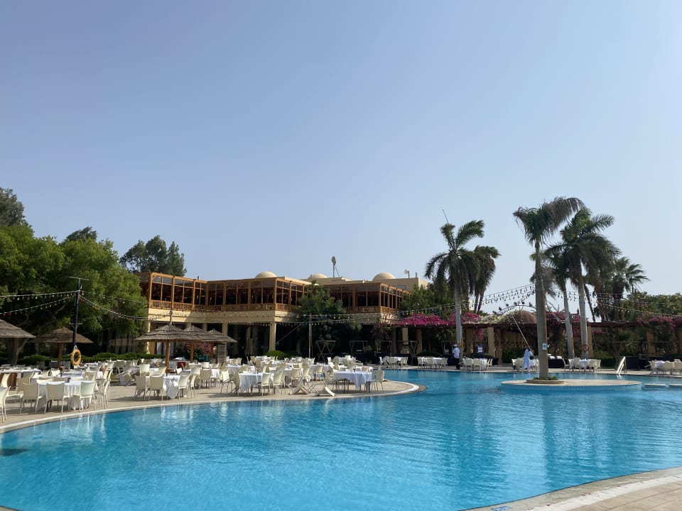 Pool ROBINSON SOMA BAY