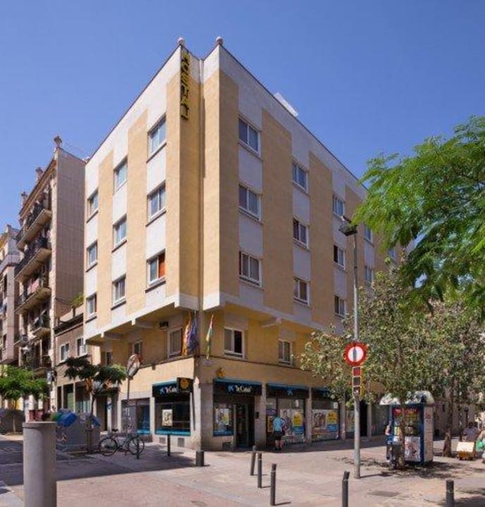 Building Hostal Barcelona