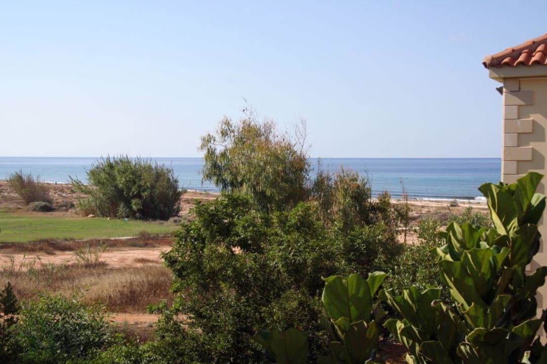 Thalassaki Village - seitlicher Meerblick Ramada Hotel & Suites By Wyndham Ayia Napa