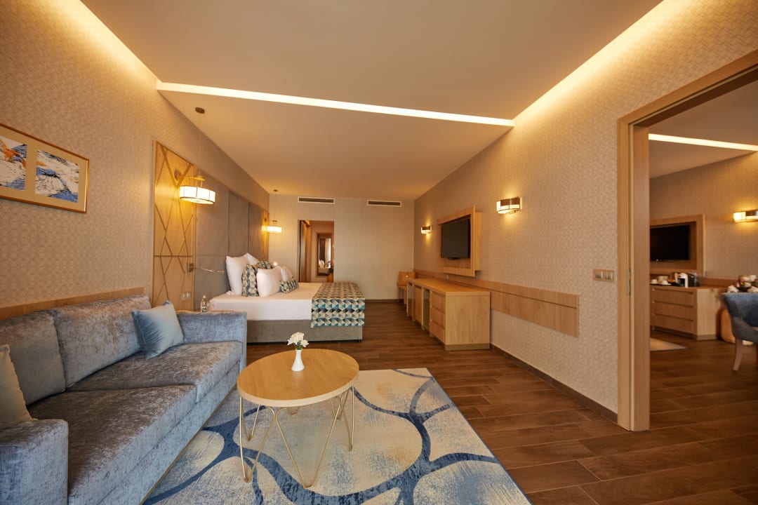 Zimmer Secrets Sunny Beach Resort & Spa