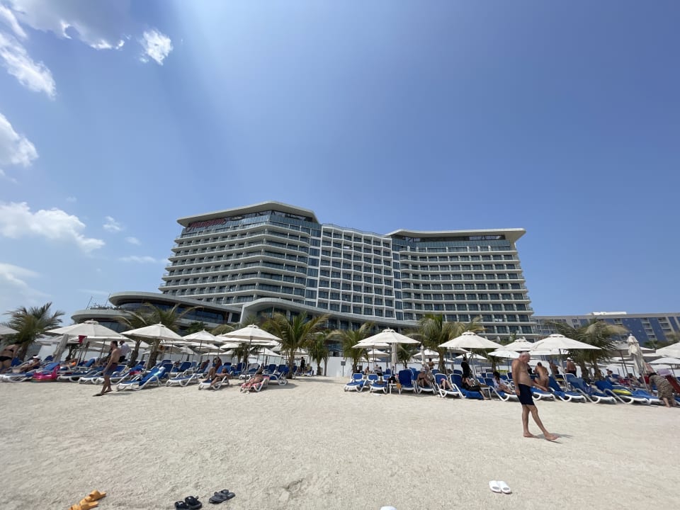 Außenansicht Hampton by Hilton Marjan Island