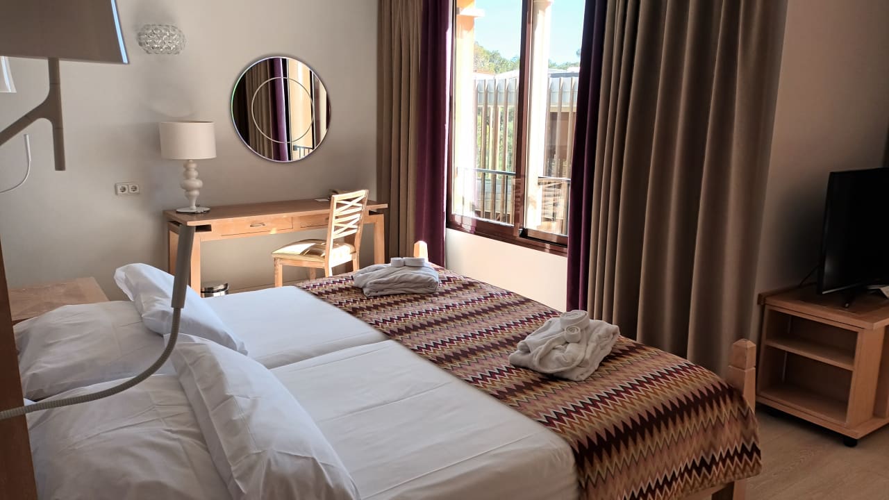 Zimmer ROBINSON CALA SERENA
