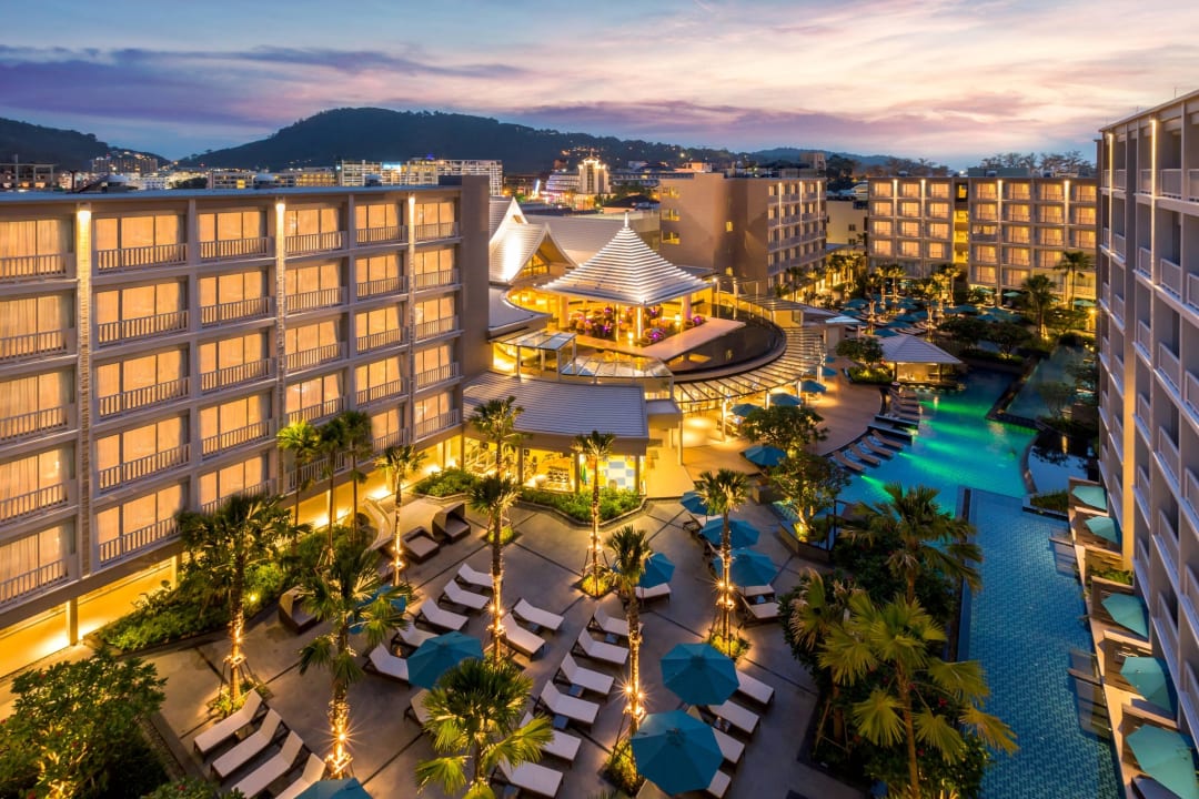 Night Overview Hotel Grand Mercure Phuket Patong