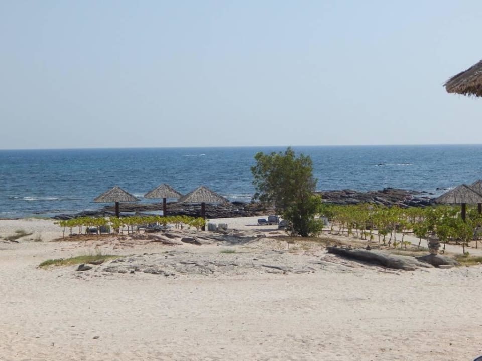 Unterer Strand am Hotel Wyndham Garden Salalah Mirbat