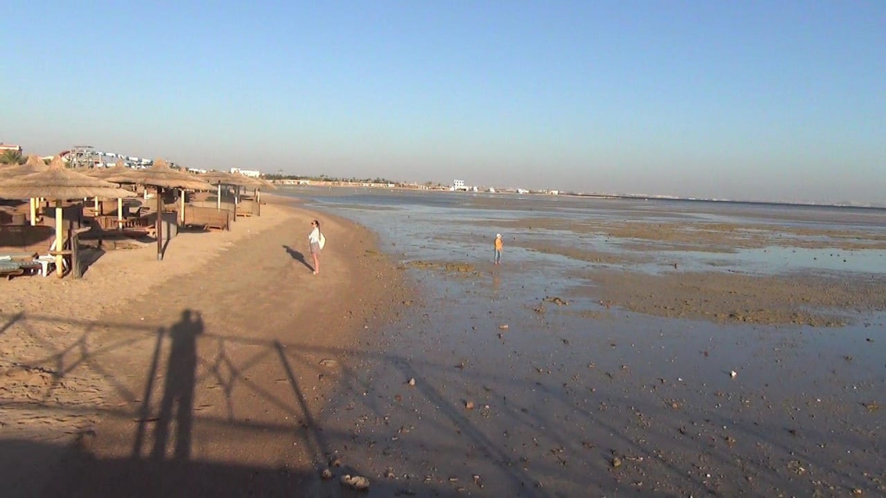 Strand bei Ebbe Titanic Beach Spa & Aqua Park