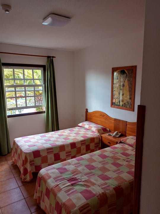 Zimmer Apartamentos Oasis San Antonio